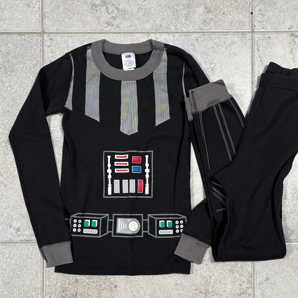 Hanna Andersson Darth Vader Long John Pajama Set Costume Size 8 (130 cm) - Picture 2 of 4